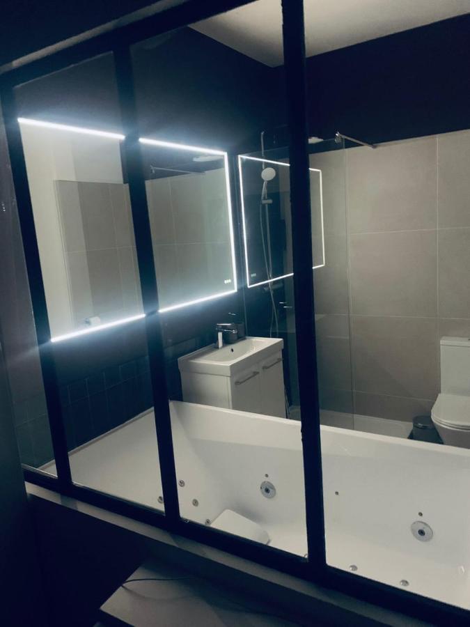Sweet Love Room - Jacuzzi Privatif Montreuil  Eksteriør billede