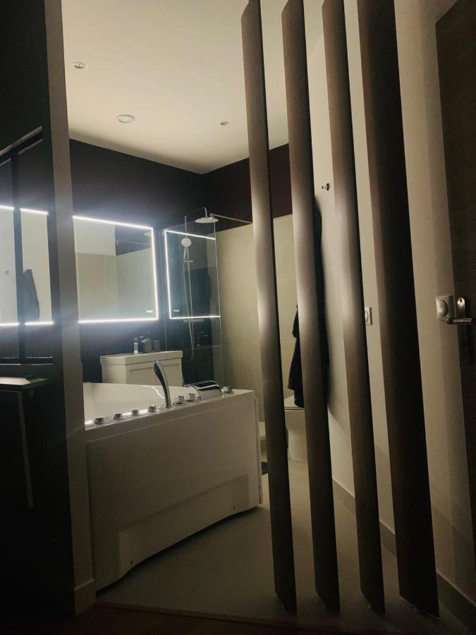 Sweet Love Room - Jacuzzi Privatif Montreuil  Eksteriør billede
